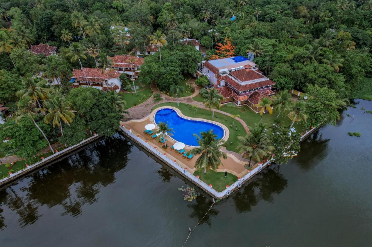 Hotel The World Backwaters, Alleppey Kumarakom Exterior foto