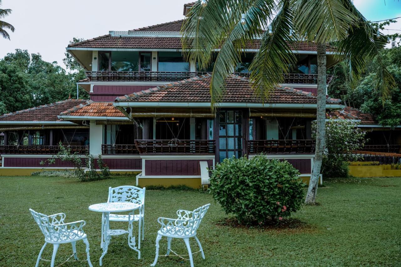 Hotel The World Backwaters, Alleppey Kumarakom Exterior foto